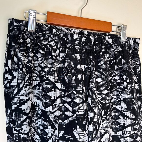 LILY WHITE Black & White Geometric Print Elastic Waist Women's Pants Medium - Picture 2 of 3